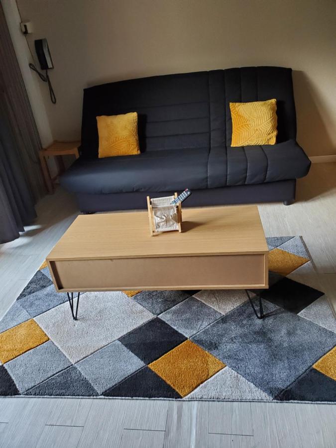 Agréable appartement-Résidence Le Panoramic Les Angles  Exterior foto